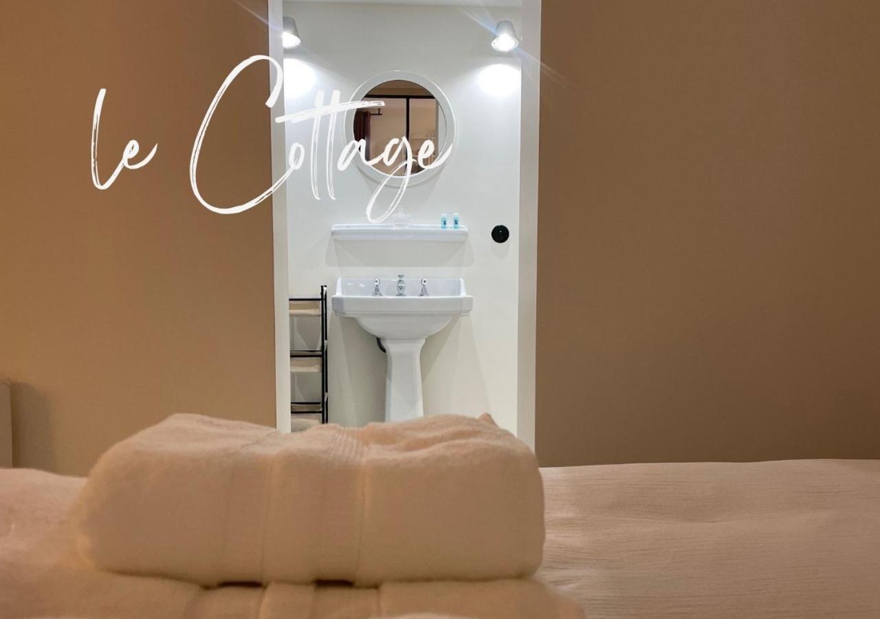 Deluxe Suite with Jacuzzi